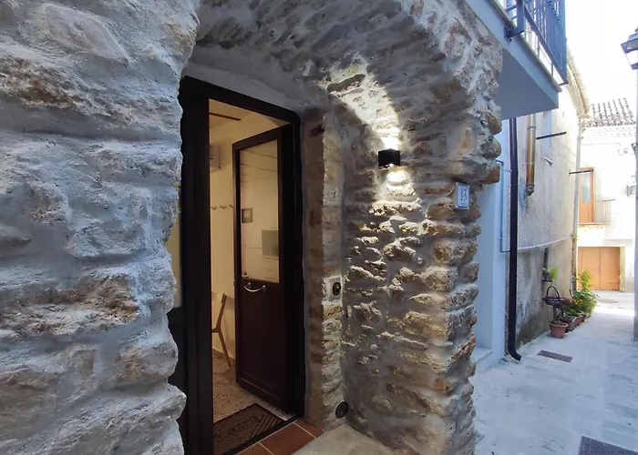 All'arco Casa Acerenza